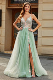 Robe de bal en Tulle perlé vert clair à col en V à col en V avec fente