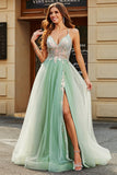 Robe de bal en Tulle perlé vert clair à col en V à col en V avec fente