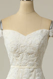 Robe de mariée sirène blanche à l’épaule avec appliques